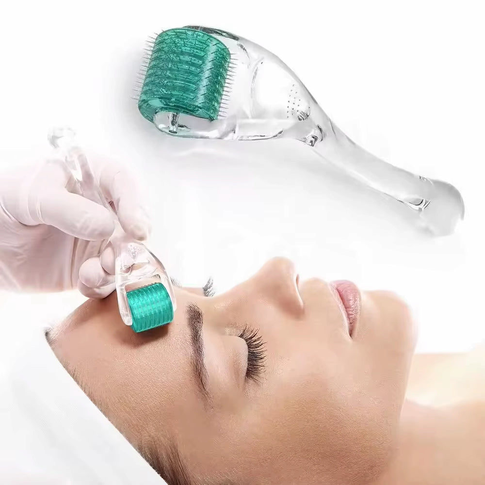 Dermaroller DRS 192 con 192 agujas se utiliza para tratamiento microneedling en la cara para mejorar la textura de la piel y estimular el colágeno.