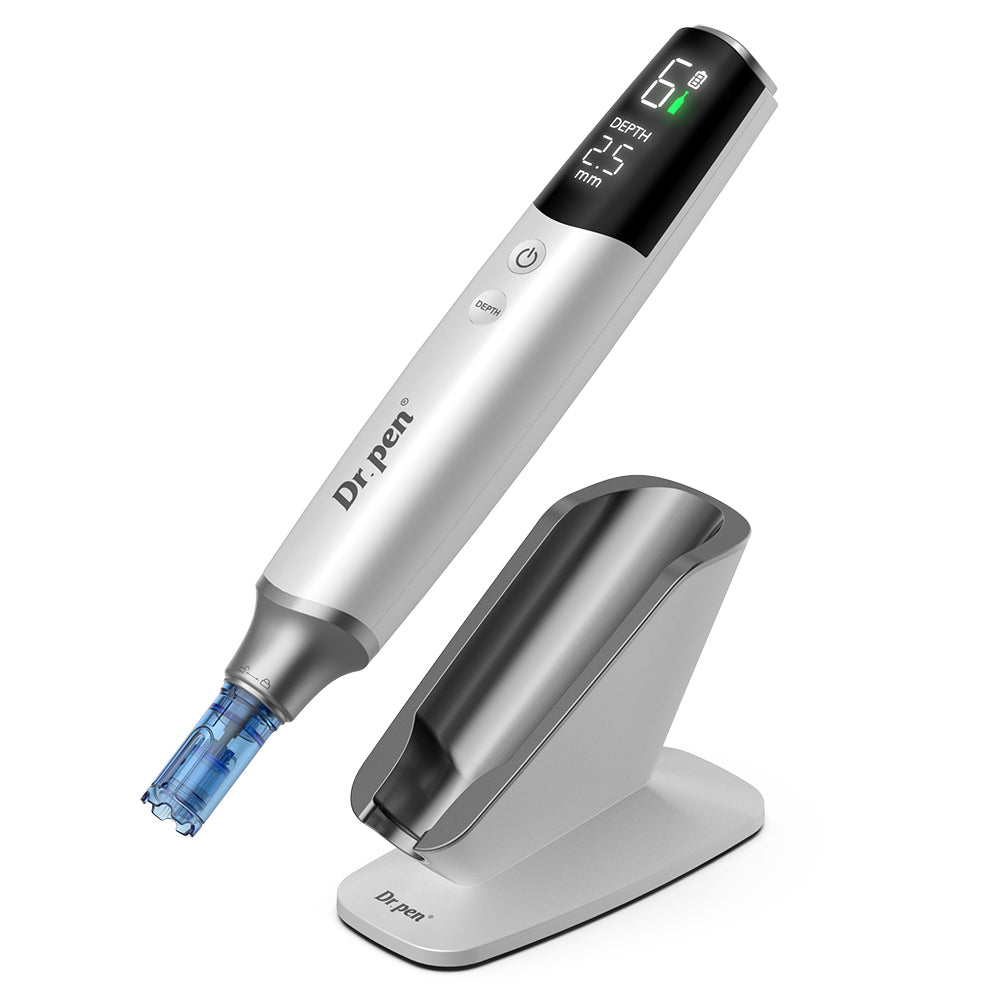 Dr. Pen M9 pluma de microneedling con pantalla digital y base incluida para una microneedling segura y profesional en casa o en clínica.